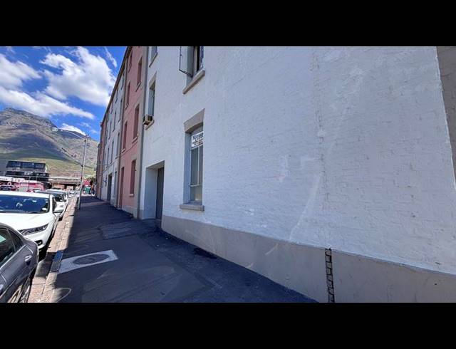 BUSINESS PROPERTY TO RENT IN WOODSTOCK